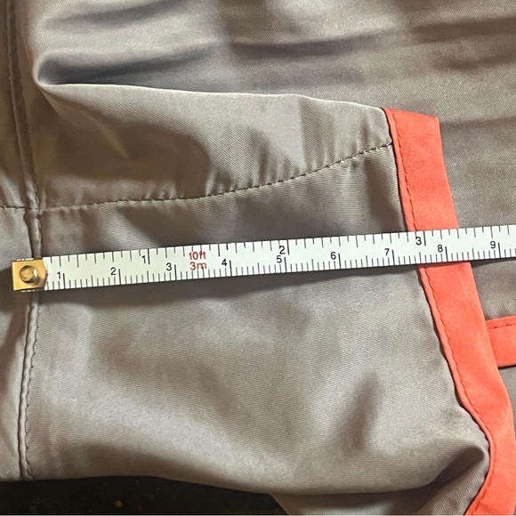 Women's Gap Grey Athletic Shorts - Picture 9 of 11